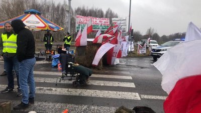 У Польщі розпочались протести по усій країні
