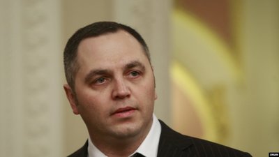 Андрій Портнов втік з України у червні, — Схеми