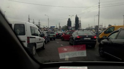 На в’їзді у Львів ускладнений рух транспорту