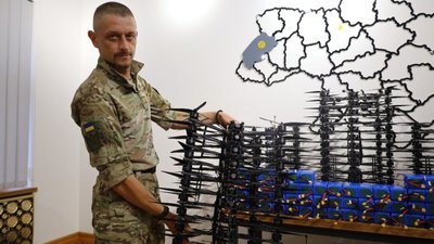 Львівська ОВА передала військовим 74 FPV дрони