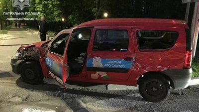 У Львові двоє п’яних водіїв вчинили ДТП (ФОТО)
