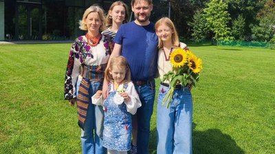 Вижив лише чоловік: з'явилося фото родини з дітьми, яку Росія вбила ракетним ударом по Львову