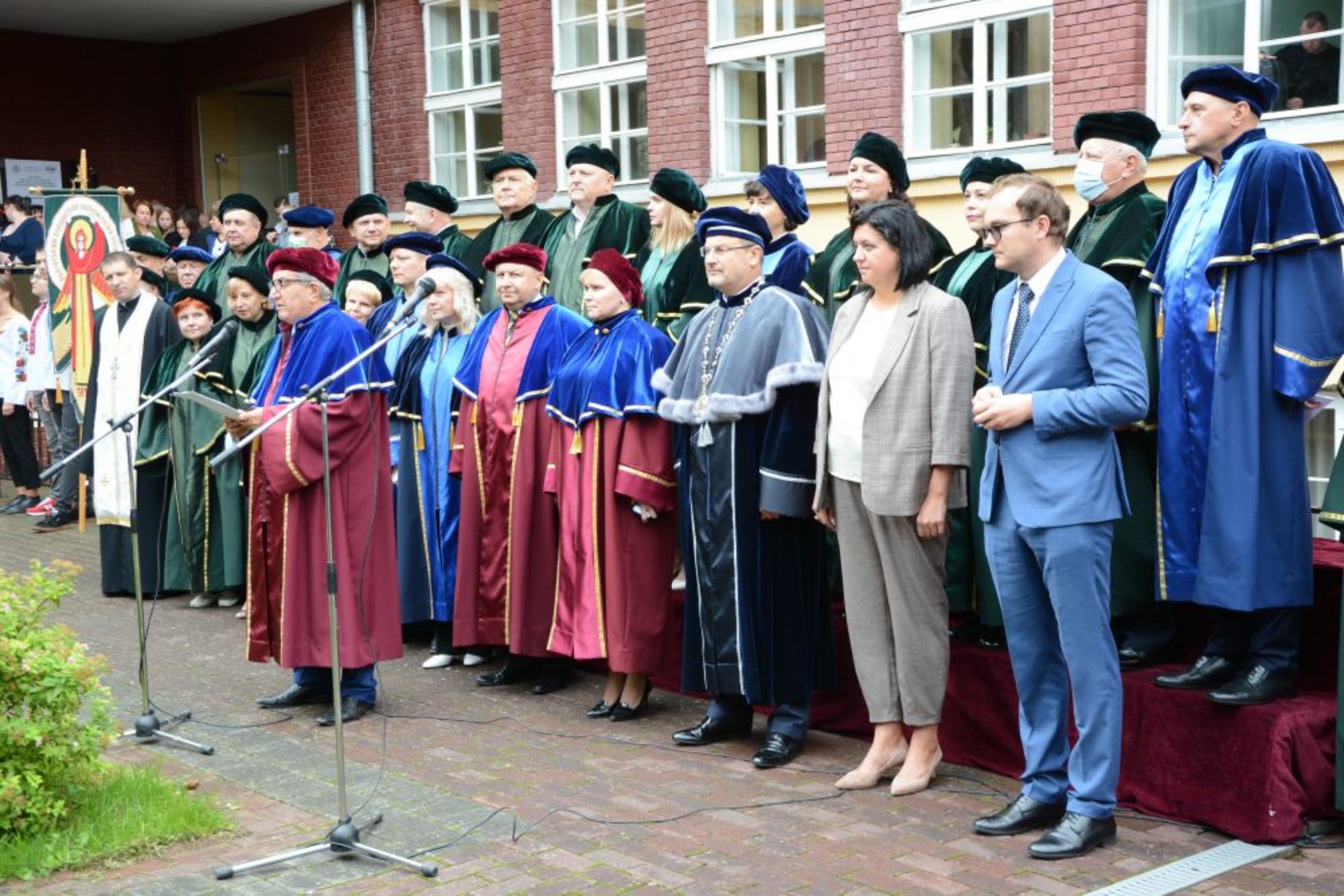 Садовий привітав студентів-першокурсників Львівського торговельно-економічного університету, фото ЛМР