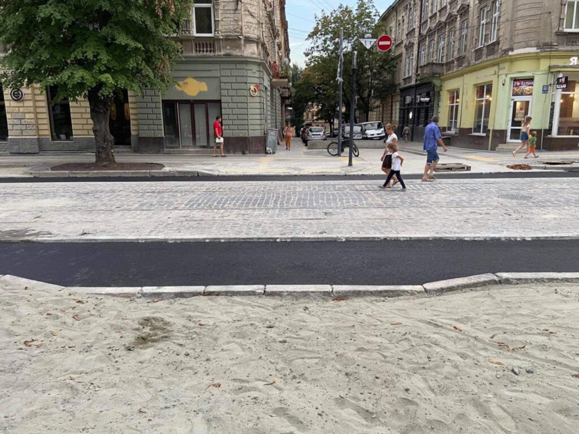 Вулиця Степана Бандери. Фото Зручне місто