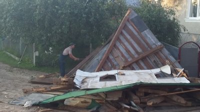 На Жовківщині знищили дерев’яну дзвіницю