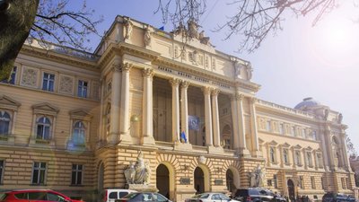 Сьогодні останній день подачі електронних заяв у виші