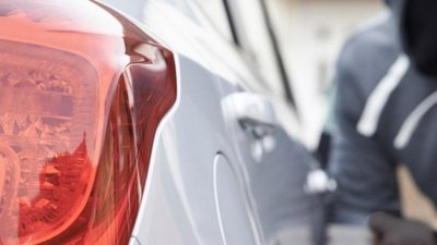 У Львові стало небезпечно вдень залишати автомобіль просто неба