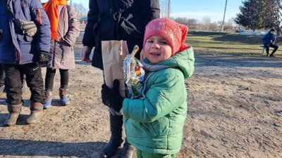 Воїни 103 бригади із Львівщини порадували Миколая дітям із прифронтових територій (ФОТО)