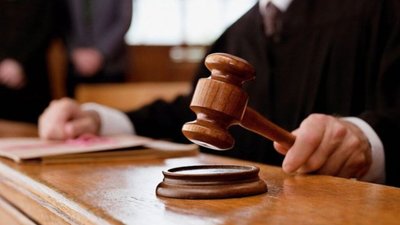 У Дрогобичі судили чоловіка, який кілька разів вкусив за ногу патрульного поліцейського