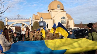 Зимна Вода попрощалась із захисником