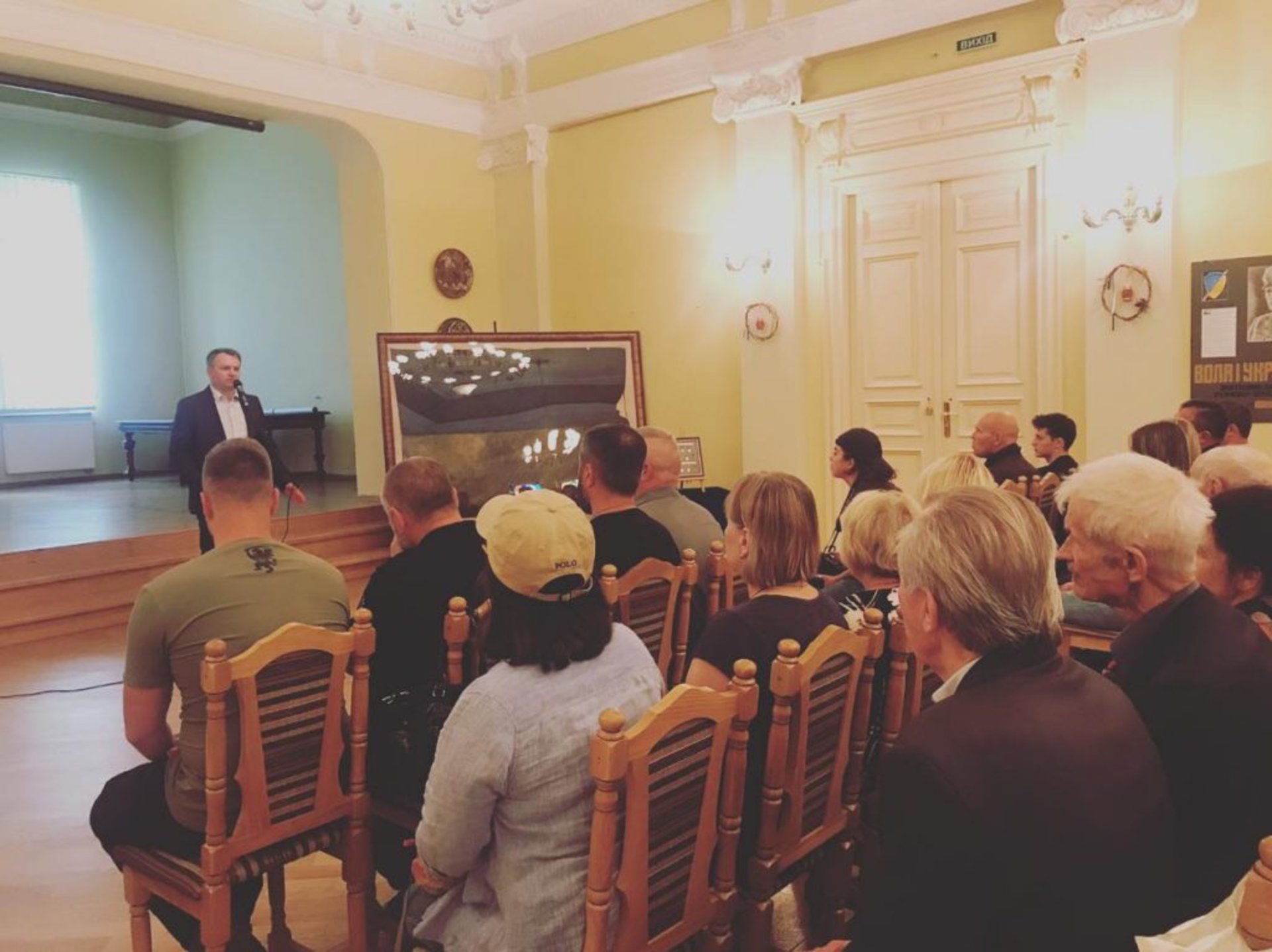 Генерал Михайло Забродський зустрівся із громадськими активістами Львівщини. Фото Європейська Солідарність Львівщини
