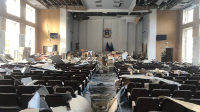 У Донецьку обстріляли будівлю "мерії" (ВІДЕО)