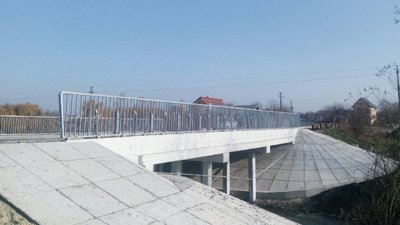 У Пустомитах завершено капітальний ремонт мосту (ФОТО)