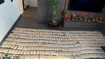 СБУ знайшла у чиновниці Садового понад 8 мільйонів готівки (ФОТО)