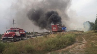 На трасі "Київ - Чоп" горить вантажівка (ФОТО)