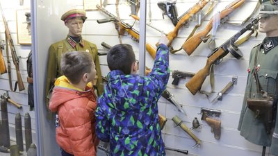 До Дня добровольця у Львові запрацював приватний військовий музей "Штурм" (ФОТО)