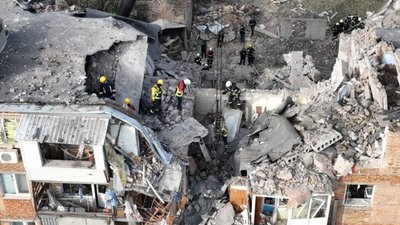 Внаслідок удару по житловому будинку в Миколаєві загинуло 8 людей