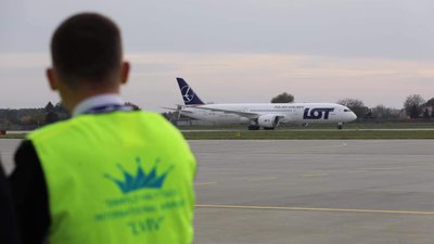 До Львова регулярно літатимуть «поштові» «Боїнги» (ФОТО)