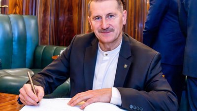 На Львівщині мер одного із міст поїхав до Кракова