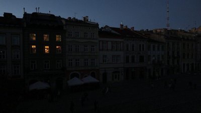 Садовий просить львів’ян не користуватись ліфтами під час відключень світла