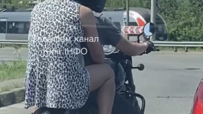 У Києві чоловіки переодягаються у жінок (ВІДЕО)