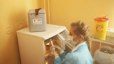 Як роблять щеплення проти COVID-19 у регіонах