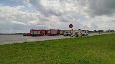 У львівському аеропорту літак здійснив аварійну посадку