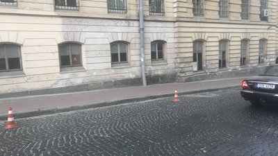 Через Зеленського у Львові заборонили паркування (ФОТО)