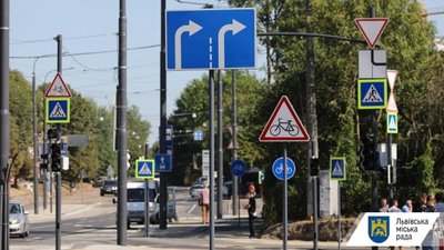 У Львові на вулиці Личаківській розширили частину дороги