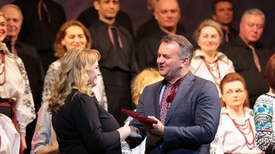 Синютка відзначив державними нагородами культурних та громадських діячів