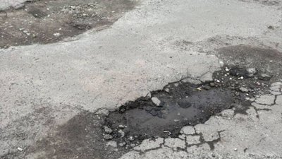У Львові зруйнувався тротуар біля відомого ресторану