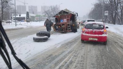 Москаленко каже, що муніципали Садового прибирають сніг