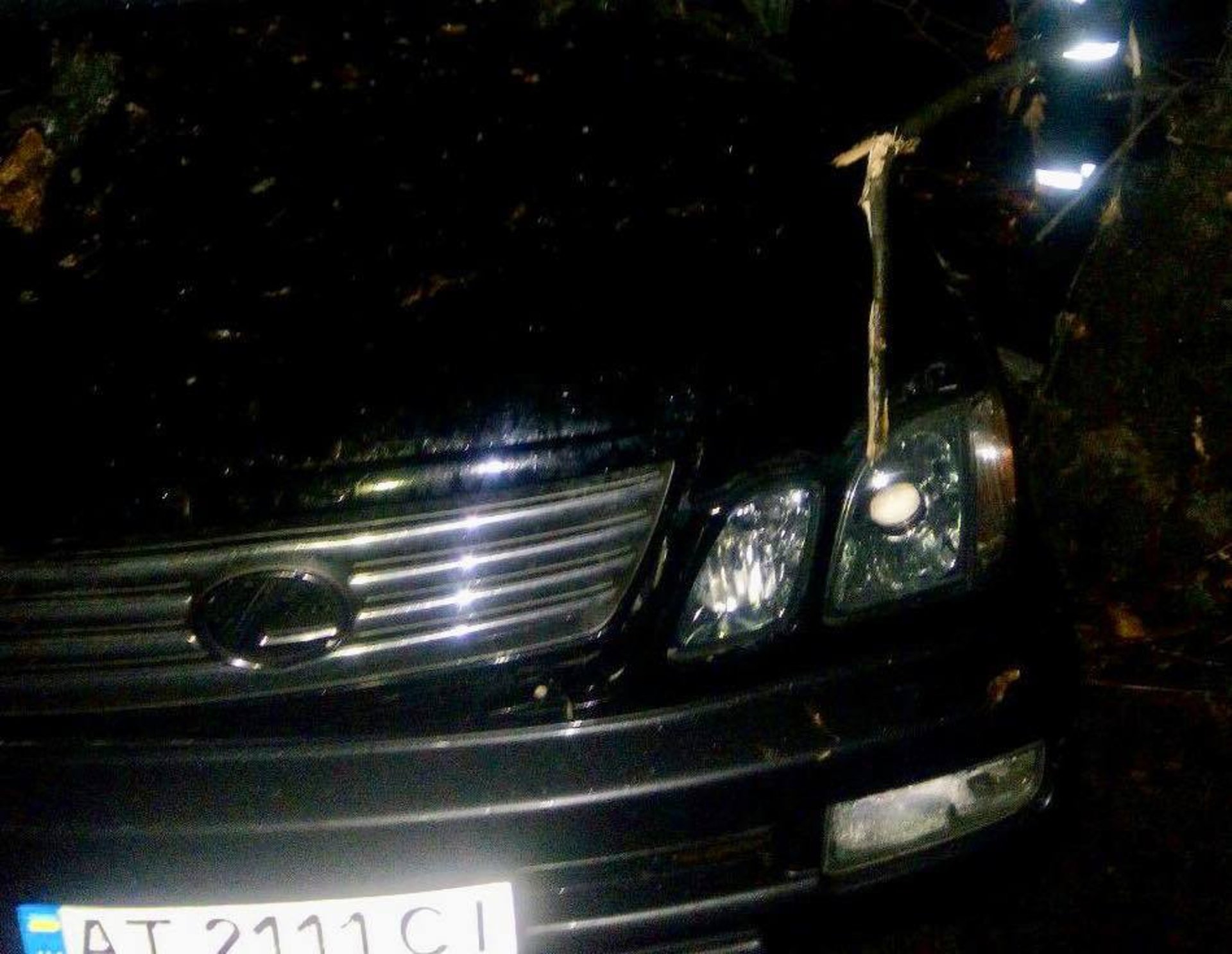 На Львівщині у жахливій ДТП загинув водій "Лексуса". Фото Варта-1