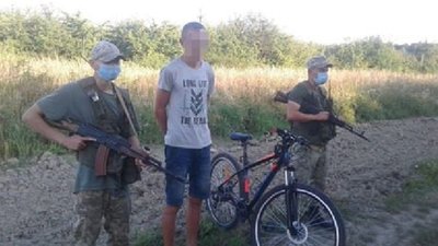 Львівські прикордонники затримали нелегала-велосипедиста