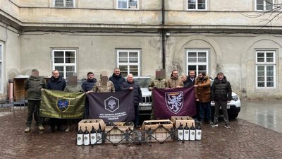 Львів передав захисникам три автомобілі