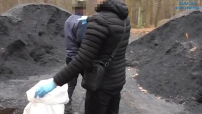На Яворівщині посадовець розтратив мільйон гривень