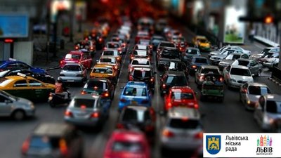 Львів’ян запрошують обговорити громадський транспорт та затори