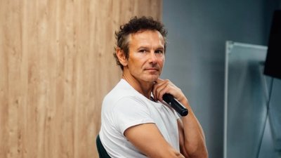 Вакарчук поспілкувався із учнями школи у Львові