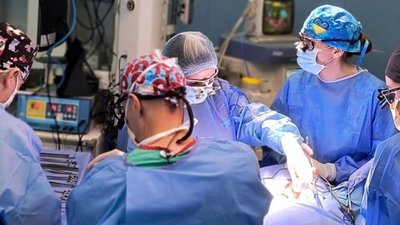 За тиждень пластичні хірурги зі США прооперували у Львові 50 дітей