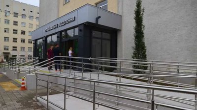 У Львівському онкоцентрі обговорили сучасні підходи до лікування пухлин шлунково-кишкового тракту