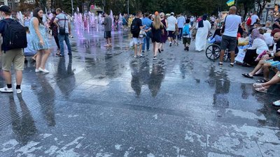 У Львові біля фонтану просять встановити додаткове водовідведення (ФОТО)