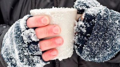 Перша жертва холодів: на вулиці Львова вночі знайшли жінку з обмороженими ногами