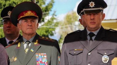 Генерал звинуватив керівника поліції Львівщини у вимаганні данини з підлеглих за перебування на посаді