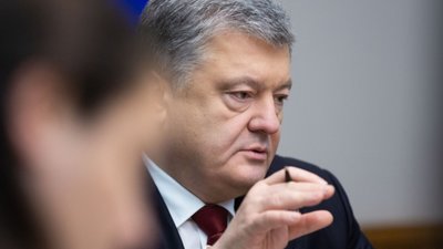 Україна не допустить окупації Росією Азовського моря і Керченської протоки – Порошенко