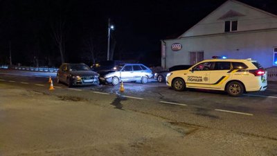 На трасі "Львів - Шегині" не розминулись автомобілі (ФОТО)