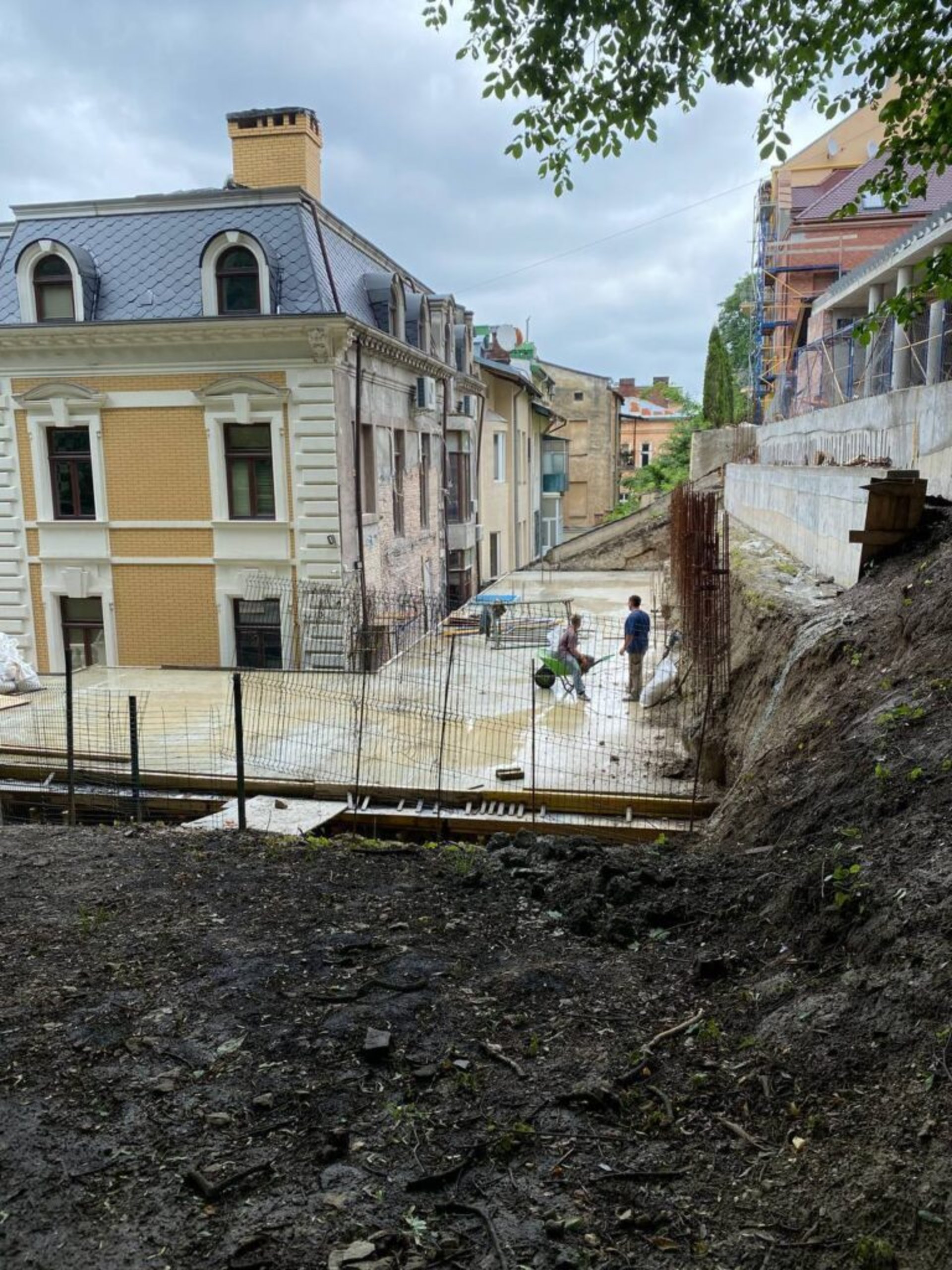 У Львові виявили самовільне будівництво, фото Любомир Зубач