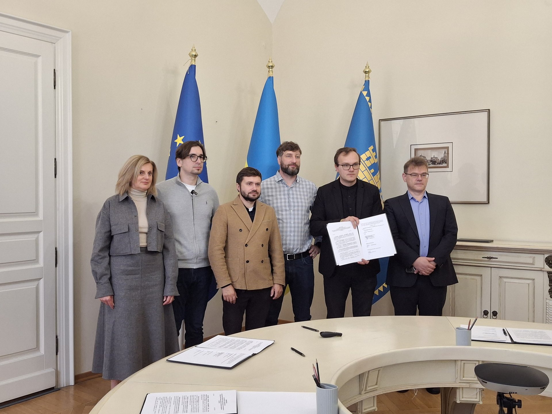 У Львові підписали меморандум про відновлення будинку, який постраждав внаслідок російського обстрілу, фото Дмитро Колос