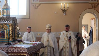 Львівщина прощається із священником (ФОТО)