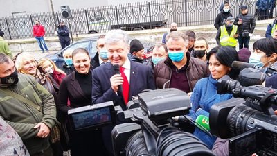 Порошенко закликав львів’ян підтримати Олега Синютку (ВІДЕО, ФОТО)