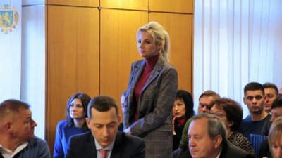 Нова чиновниця Львівської ОДА тримає на рахунку пів мільйона доларів